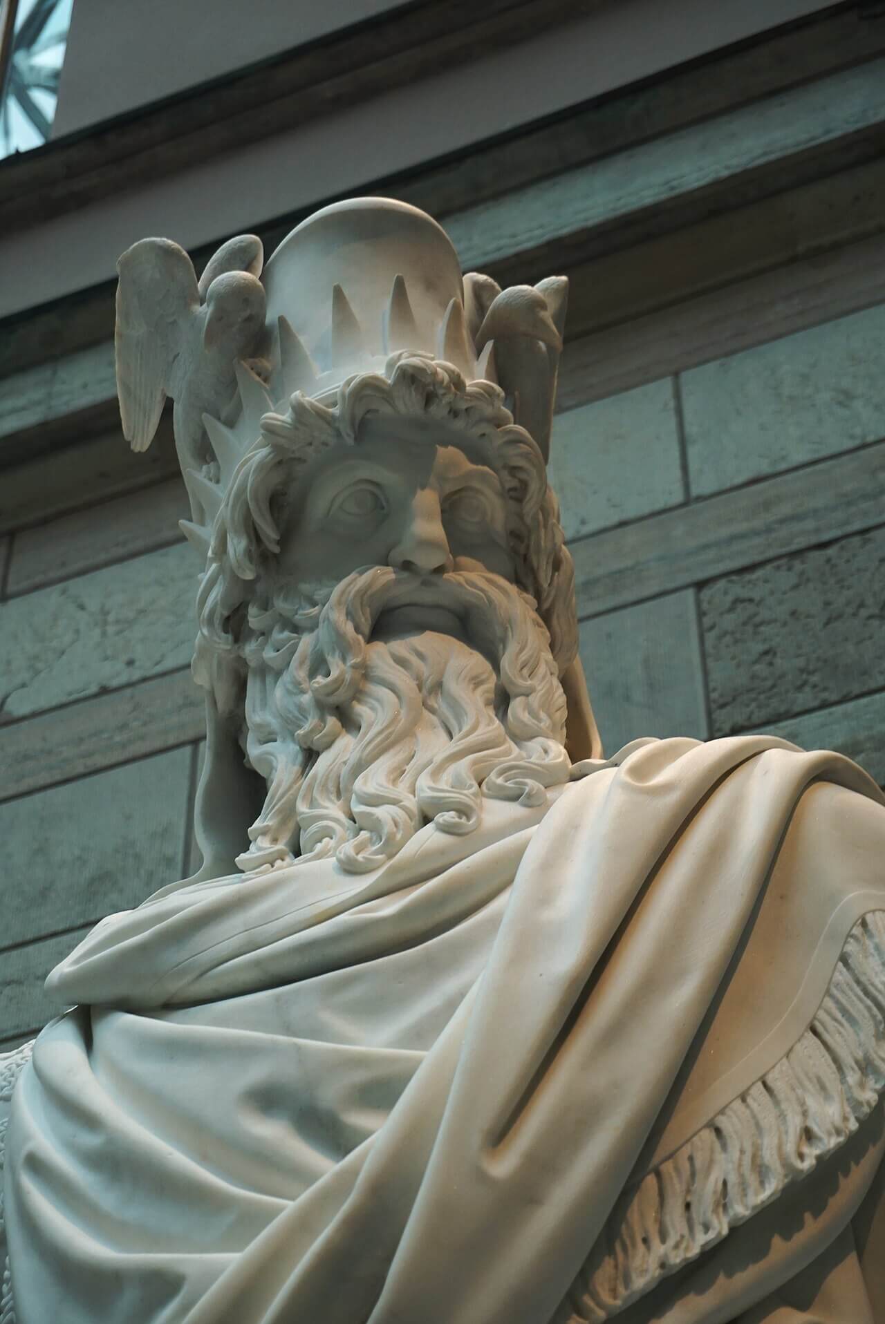 Detalj av statyn Odin av Bengt Erland Fogelberg, Nationalmuseum.jpg